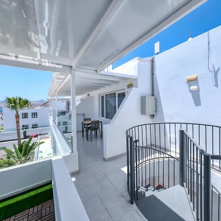 Sunlit Paradise Lejlighed *